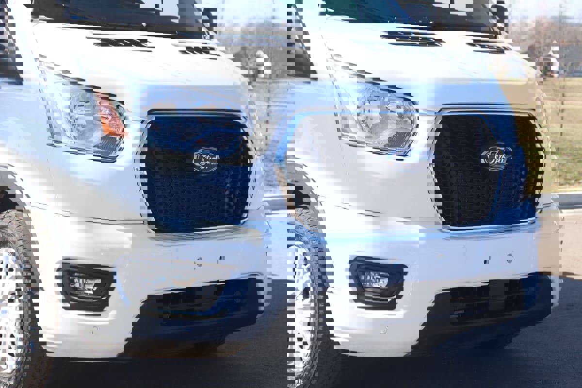 Used 2022 Ford Transit 350 XLT image 37