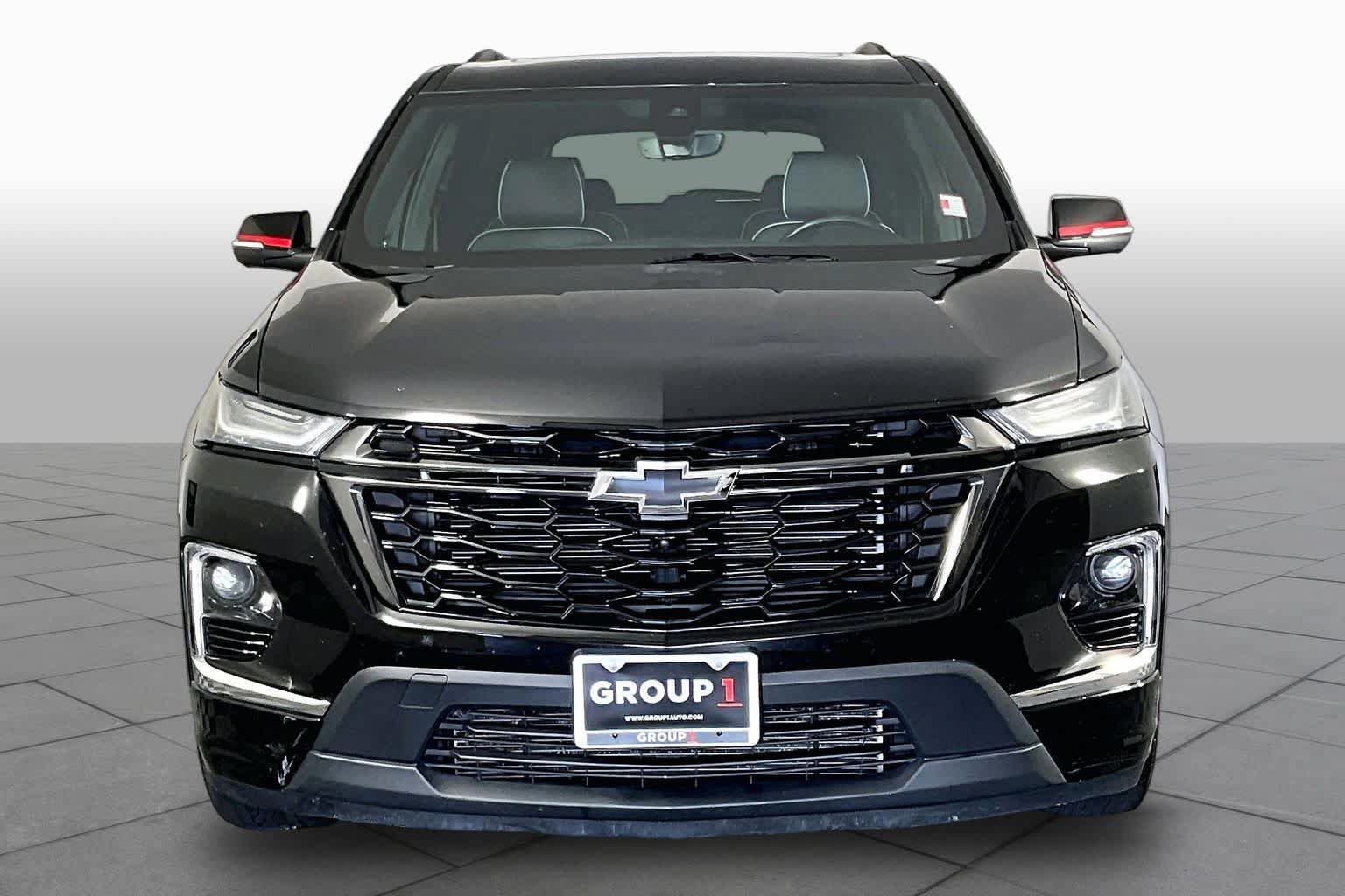 Used 2023 Chevrolet Traverse Premier w/ Redline Edition FWD image 4