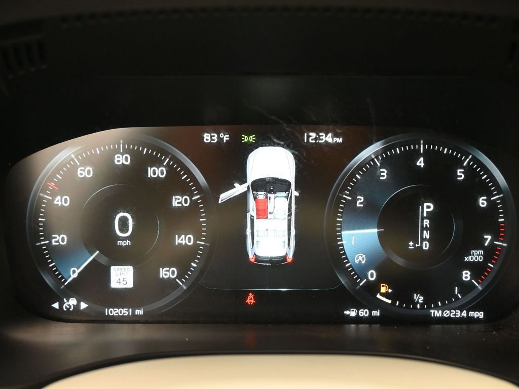 Used 2018 Volvo XC60 T5 Inscription w/ Convenience Package image 12