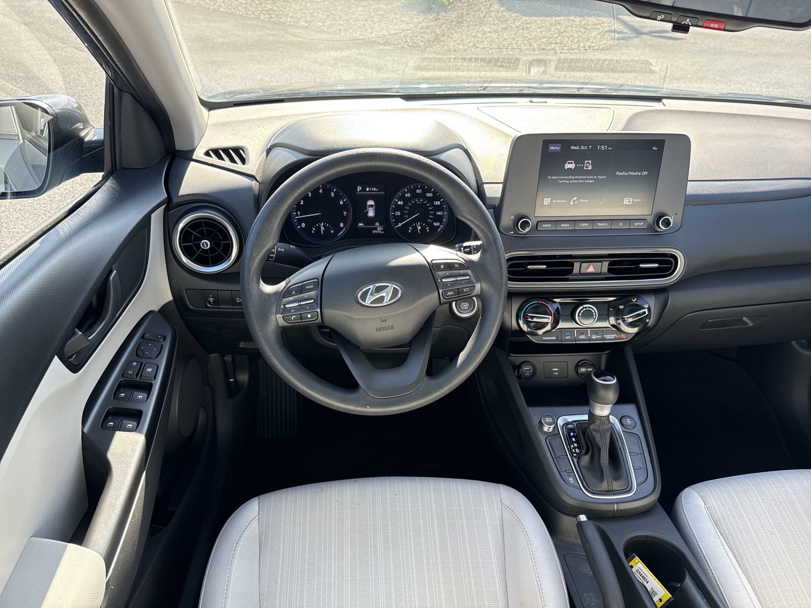 Used 2023 Hyundai Kona SEL AWD/4WD image 17