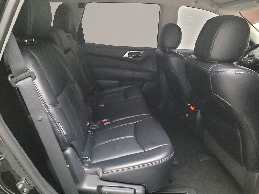 Used 2018 Nissan Pathfinder SL image 19