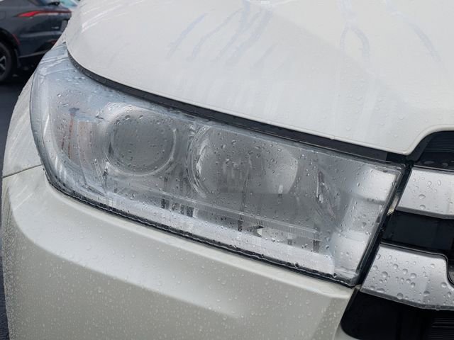 Used 2019 Toyota Highlander XLE image 10