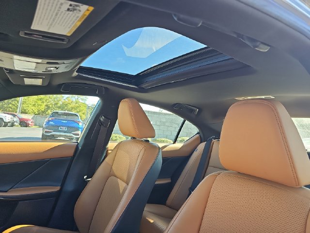 Used 2024 Lexus IS 300 w/ Comfort Package RWD image 15