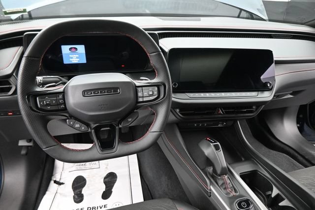 Used 2025 Dodge Charger Daytona R/T w/ Sun & Sound Package AWD/4WD image 26