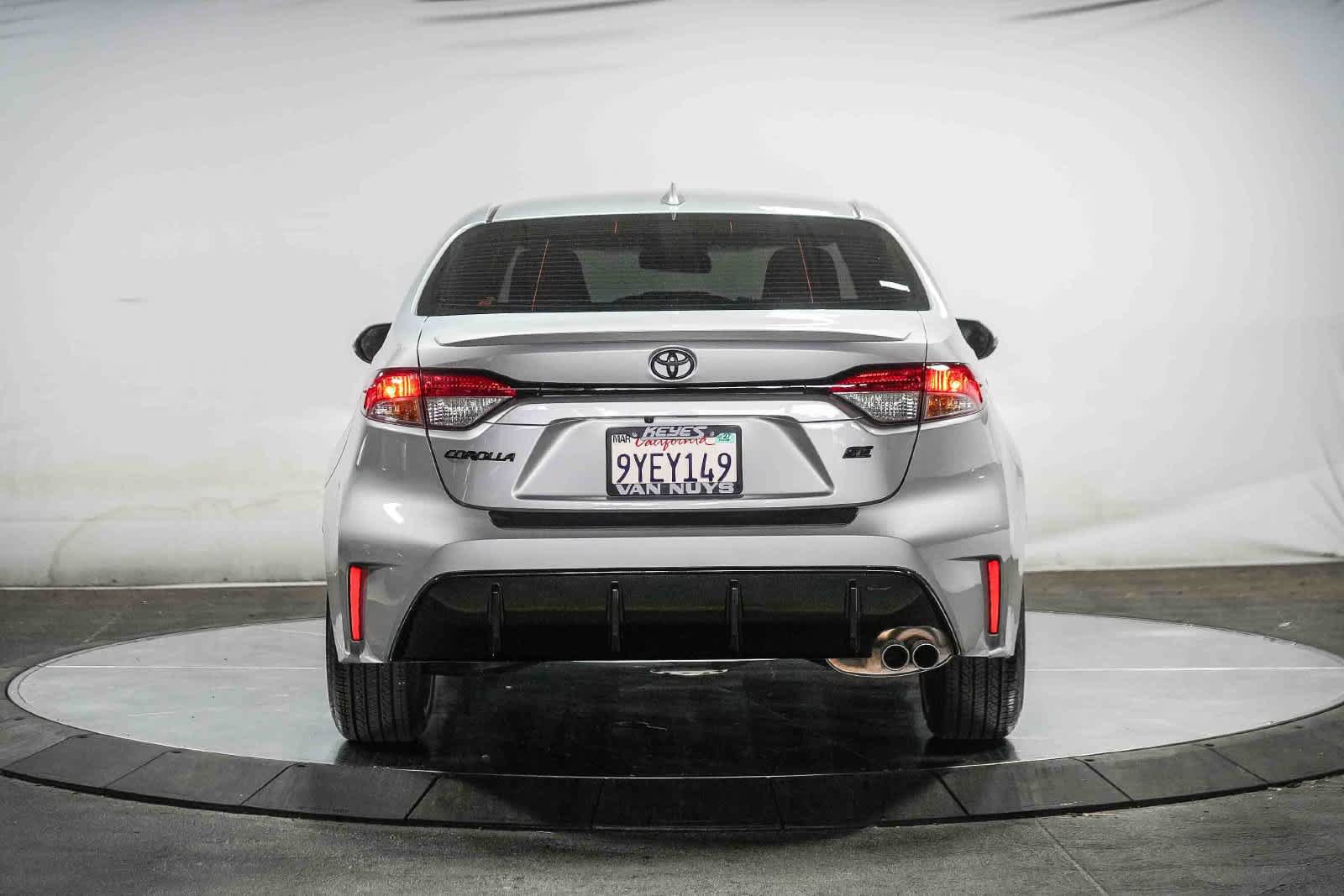 Certified 2026 Toyota Corolla SE w/ SE Package FWD image 6