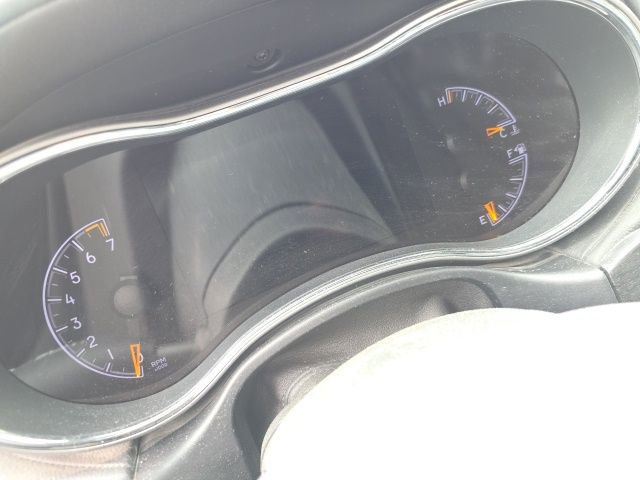 Used 2018 Jeep Grand Cherokee Limited image 3