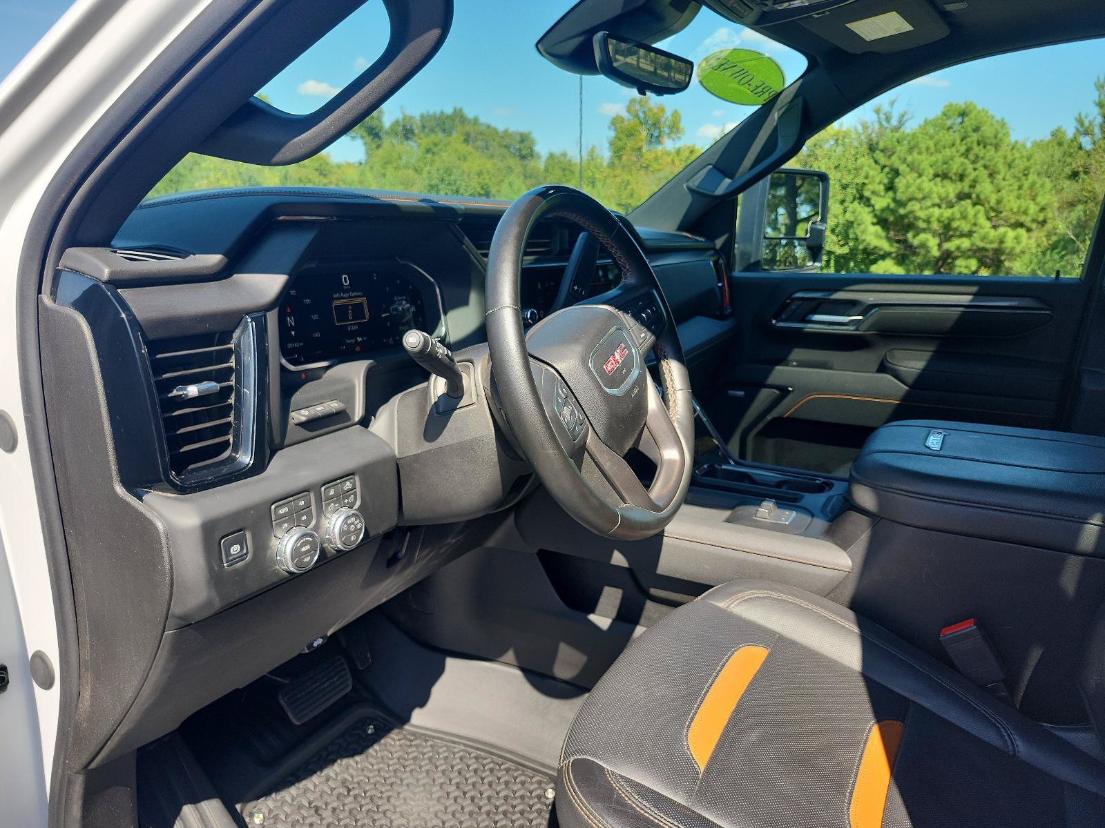 Used 2026 GMC Sierra 2500 AT4 w/ AT4 Premium Plus Package AWD/4WD image 19