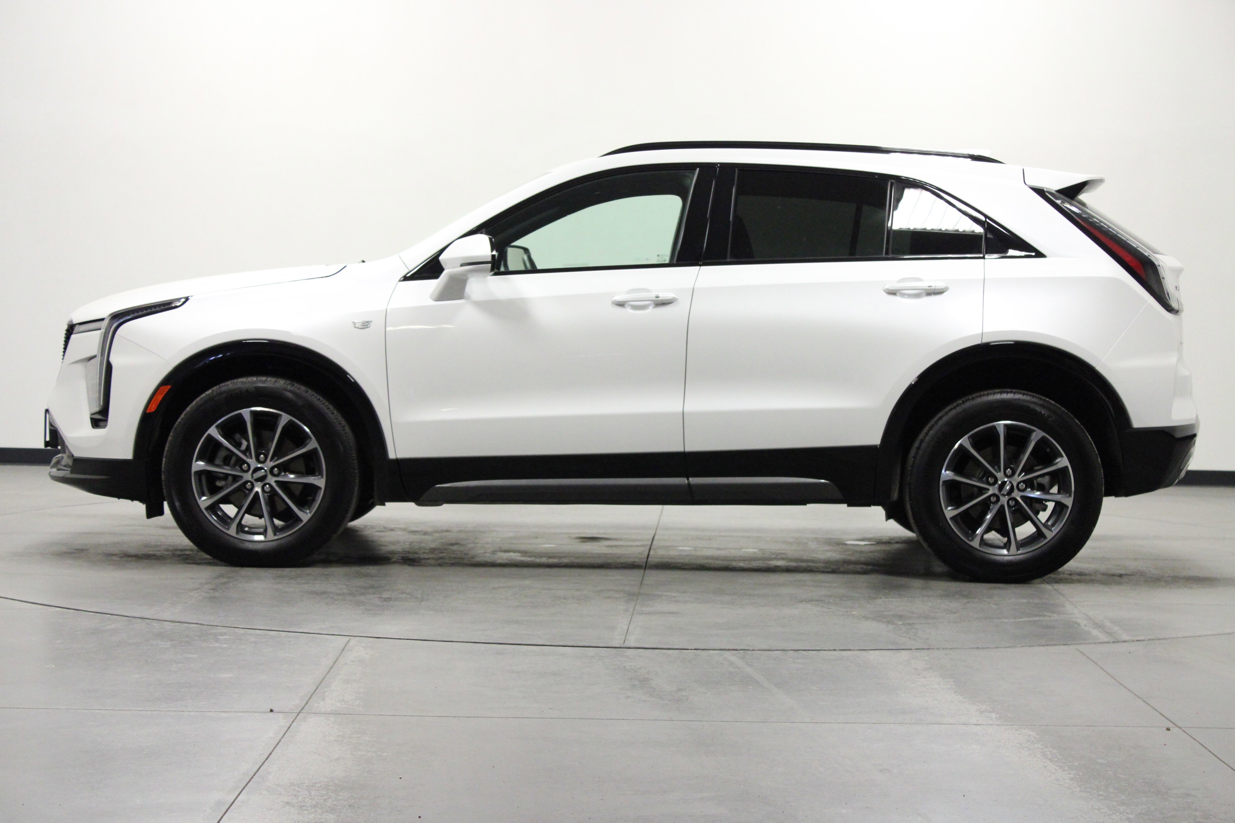 Used 2024 Cadillac XT4 Sport image 7