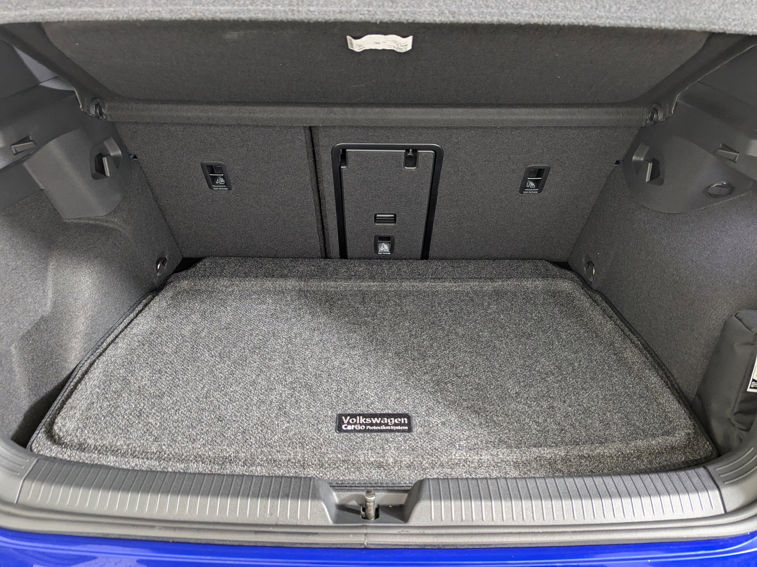 Used 2025 Volkswagen Golf R Black Edition image 20