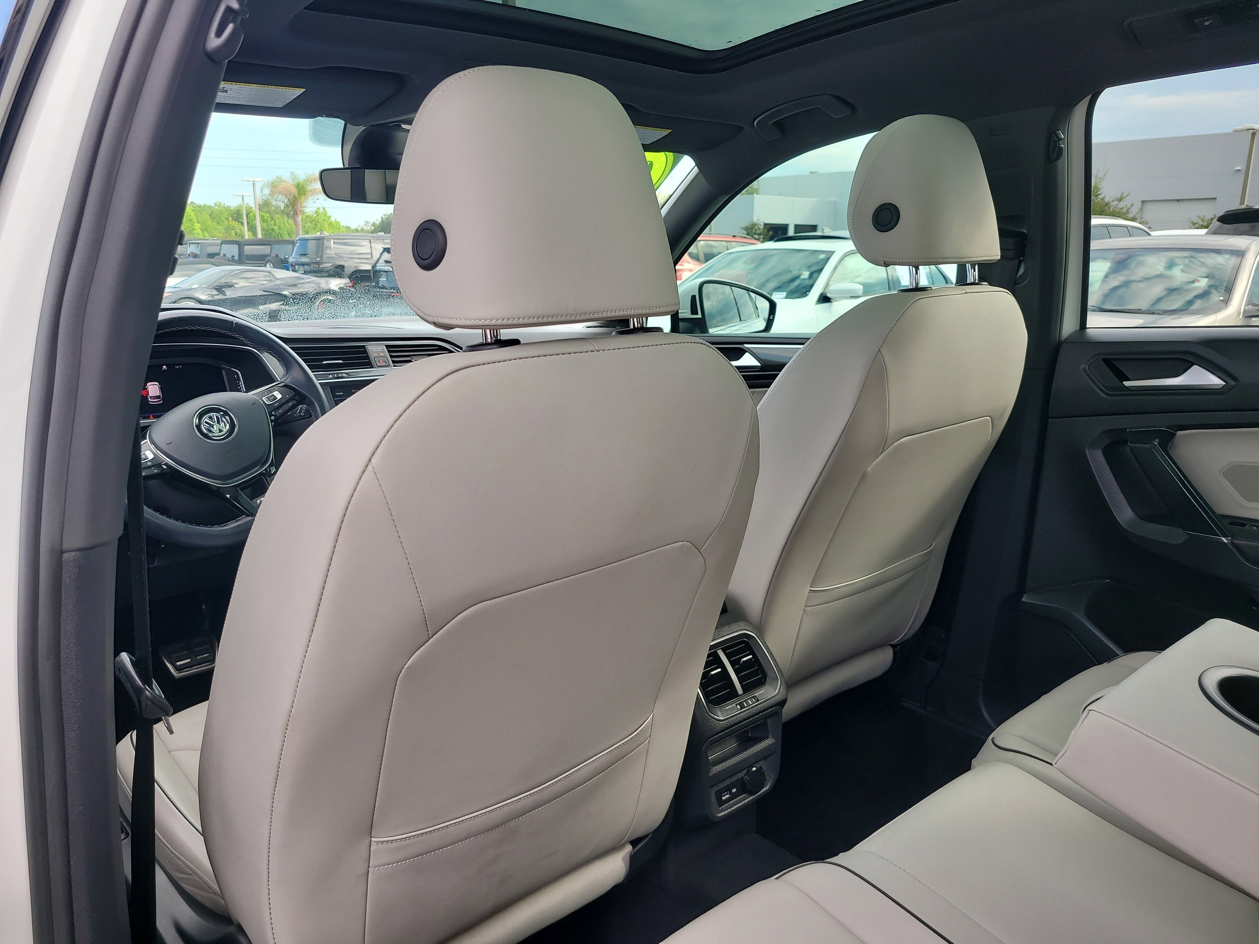 Used 2020 Volkswagen Tiguan SEL Premium R-Line w/ 3rd Row Seat Package AWD/4WD image 12