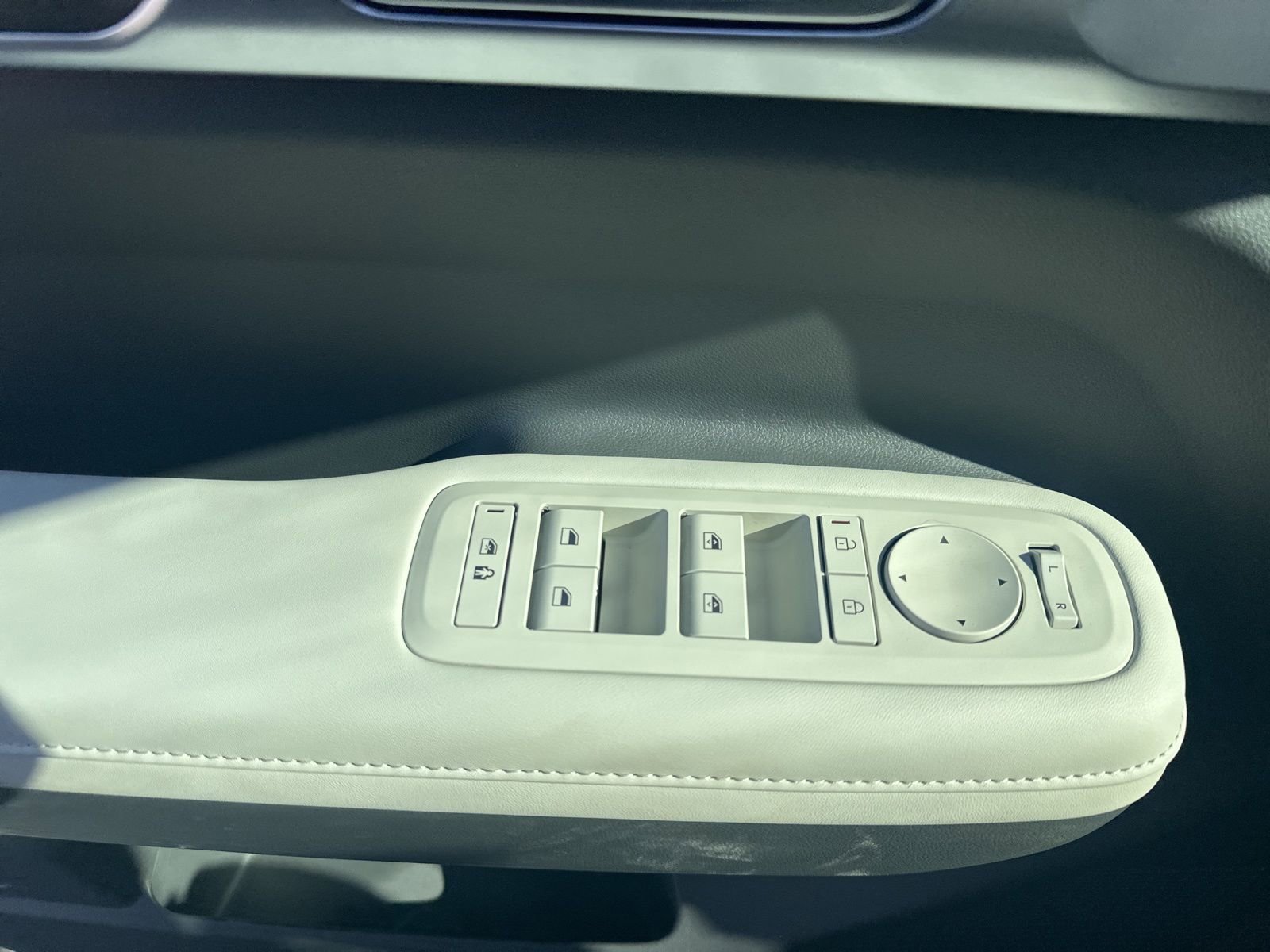 New 2026 Hyundai Santa Fe SEL image 9