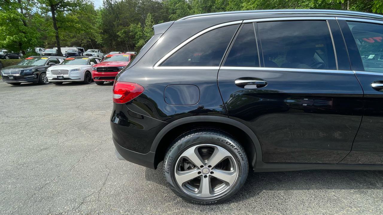 Used 2016 Mercedes-Benz GLC 300 4MATIC w/ Multimedia Package image 9