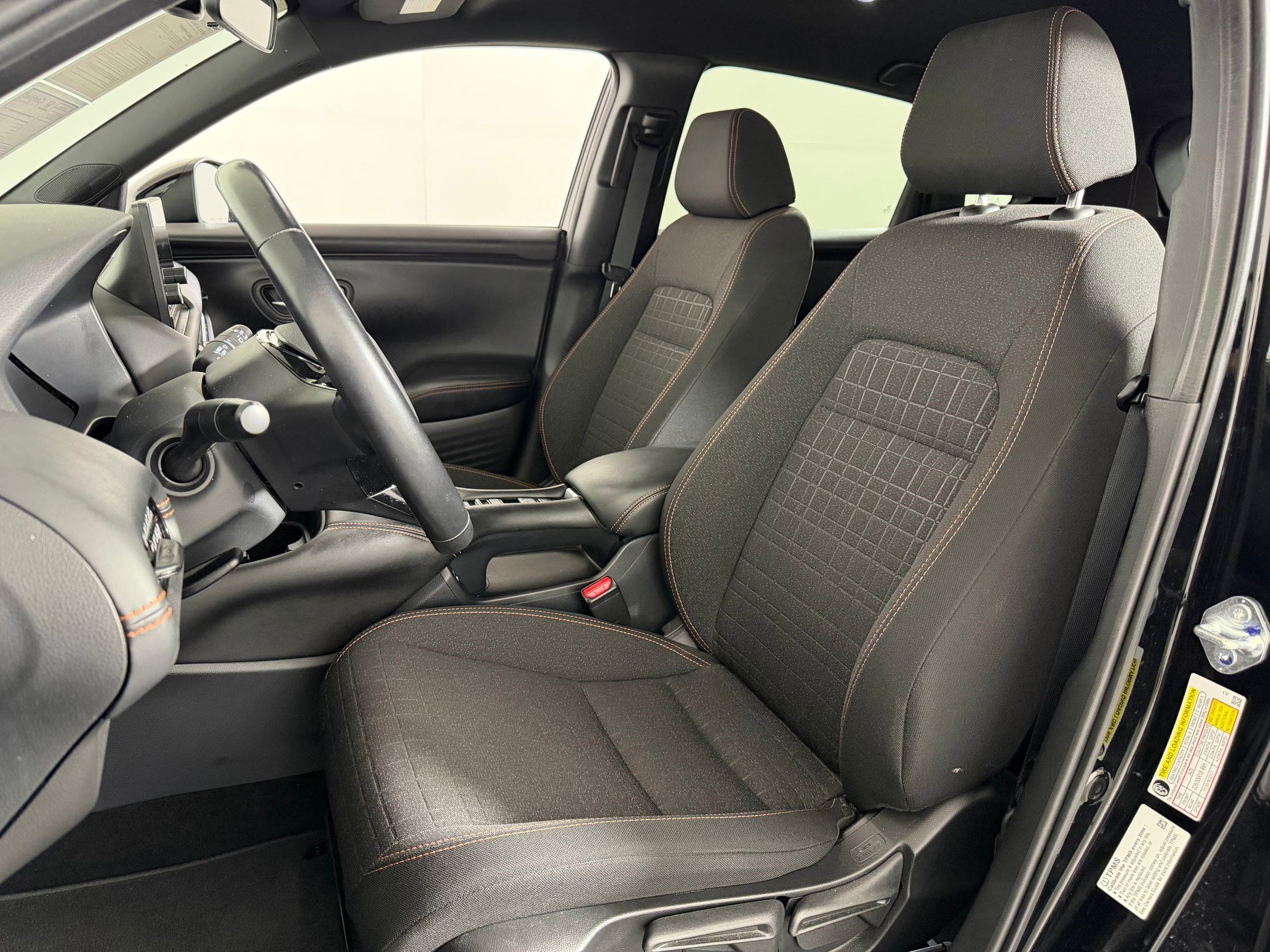 Certified 2025 Honda HR-V Sport image 4