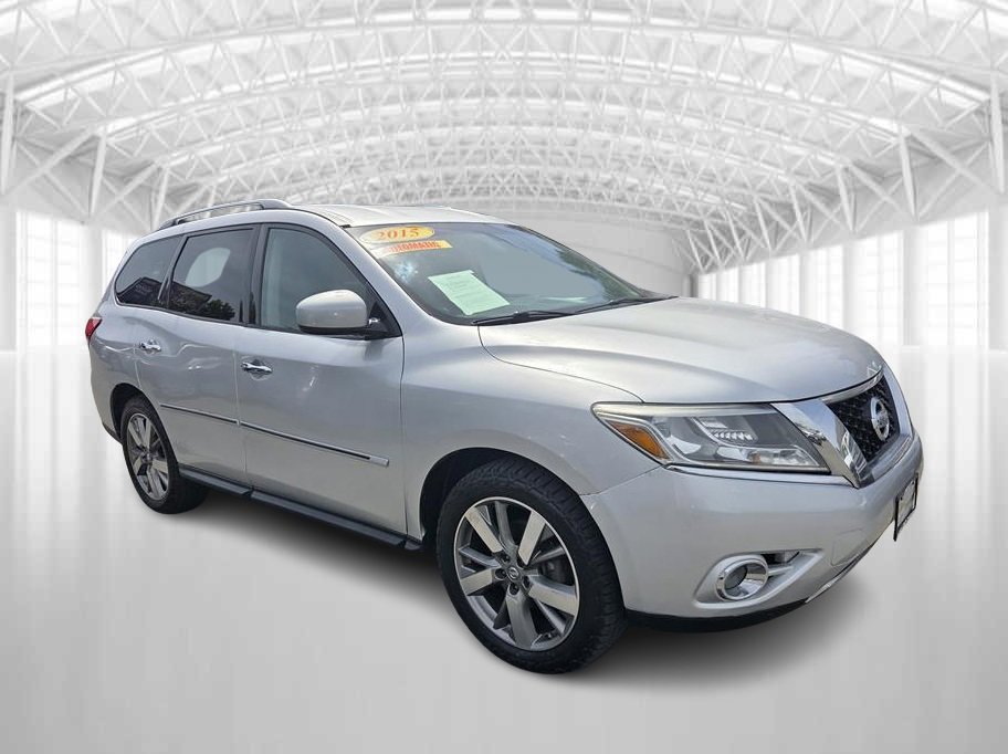 Used 2015 Nissan Pathfinder SV AWD/4WD image 2