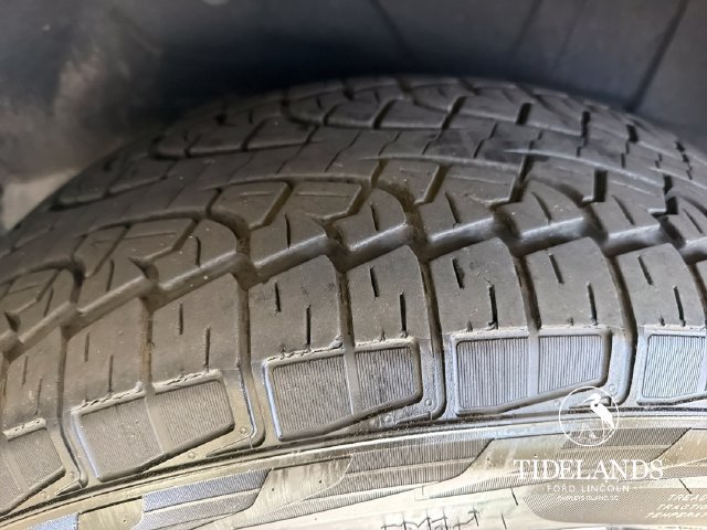 Certified 2025 Ford Expedition Active AWD/4WD image 31