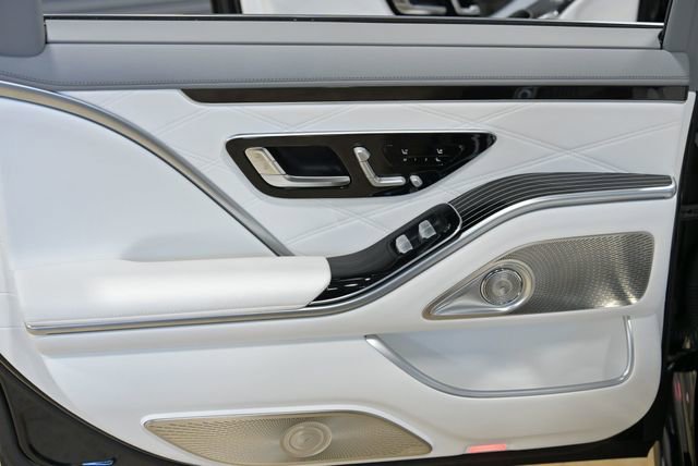 Used 2024 Mercedes-Benz Maybach S 680 Maybach S 680 4MATIC Sedan image 38