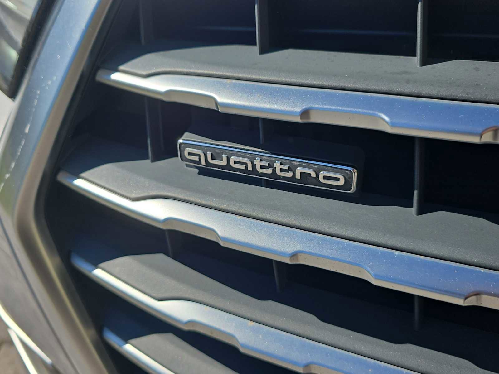 Used 2018 Audi Q7 3.0T Prestige w/ Prestige Package image 3