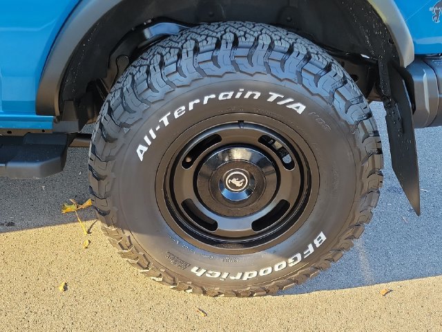Certified 2024 Ford Bronco Heritage Edition AWD/4WD image 32