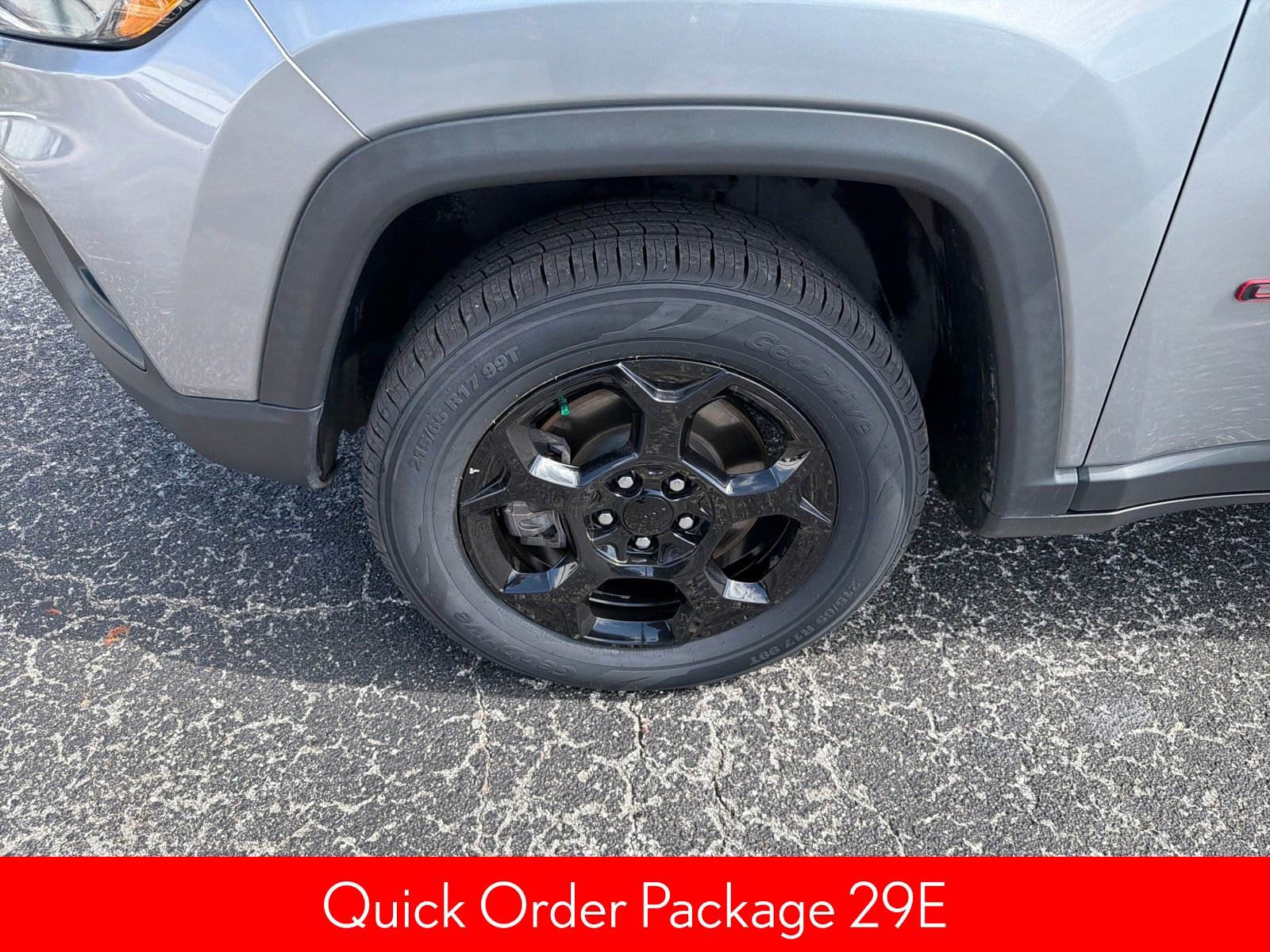 Used 2023 Jeep Compass Trailhawk image 20