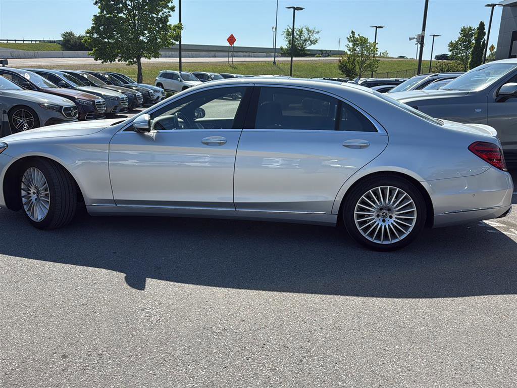 Used 2019 Mercedes-Benz S 560 Sedan image 7