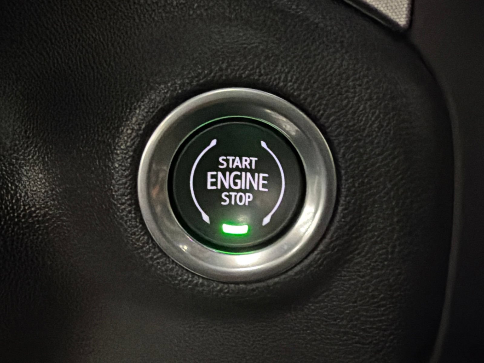 Used 2021 GMC Sierra 1500 SLT w/ SLT Premium Plus Package AWD/4WD image 32