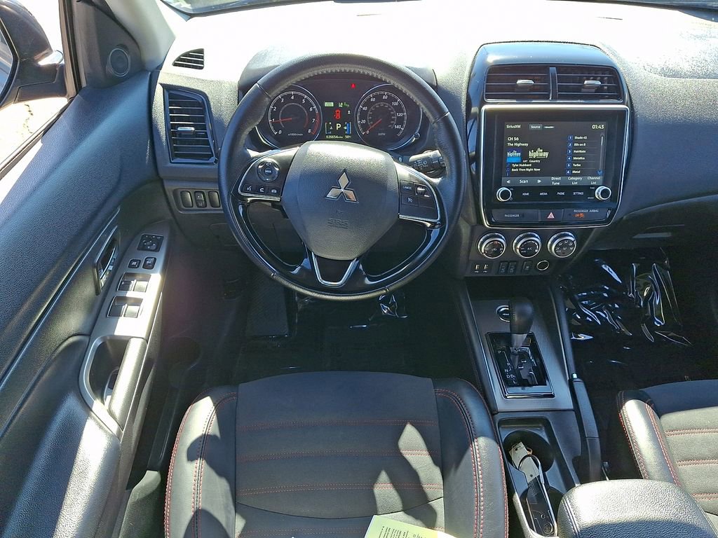Used 2025 Mitsubishi Outlander Sport SE image 13