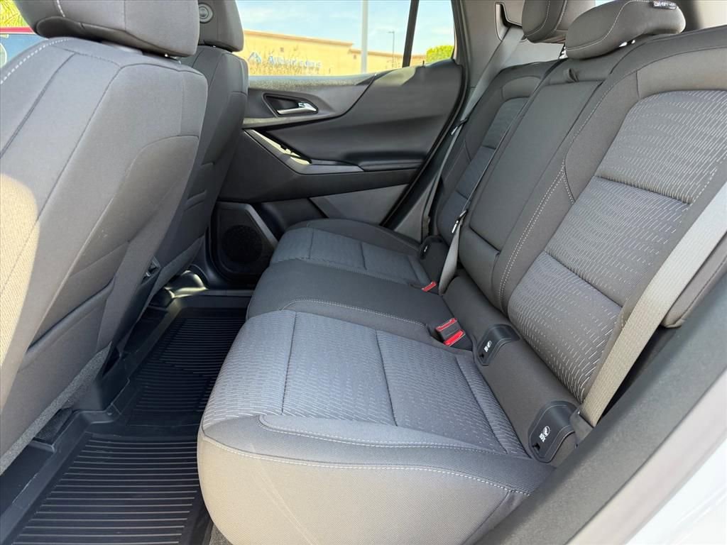 New 2026 Chevrolet Equinox LT image 6