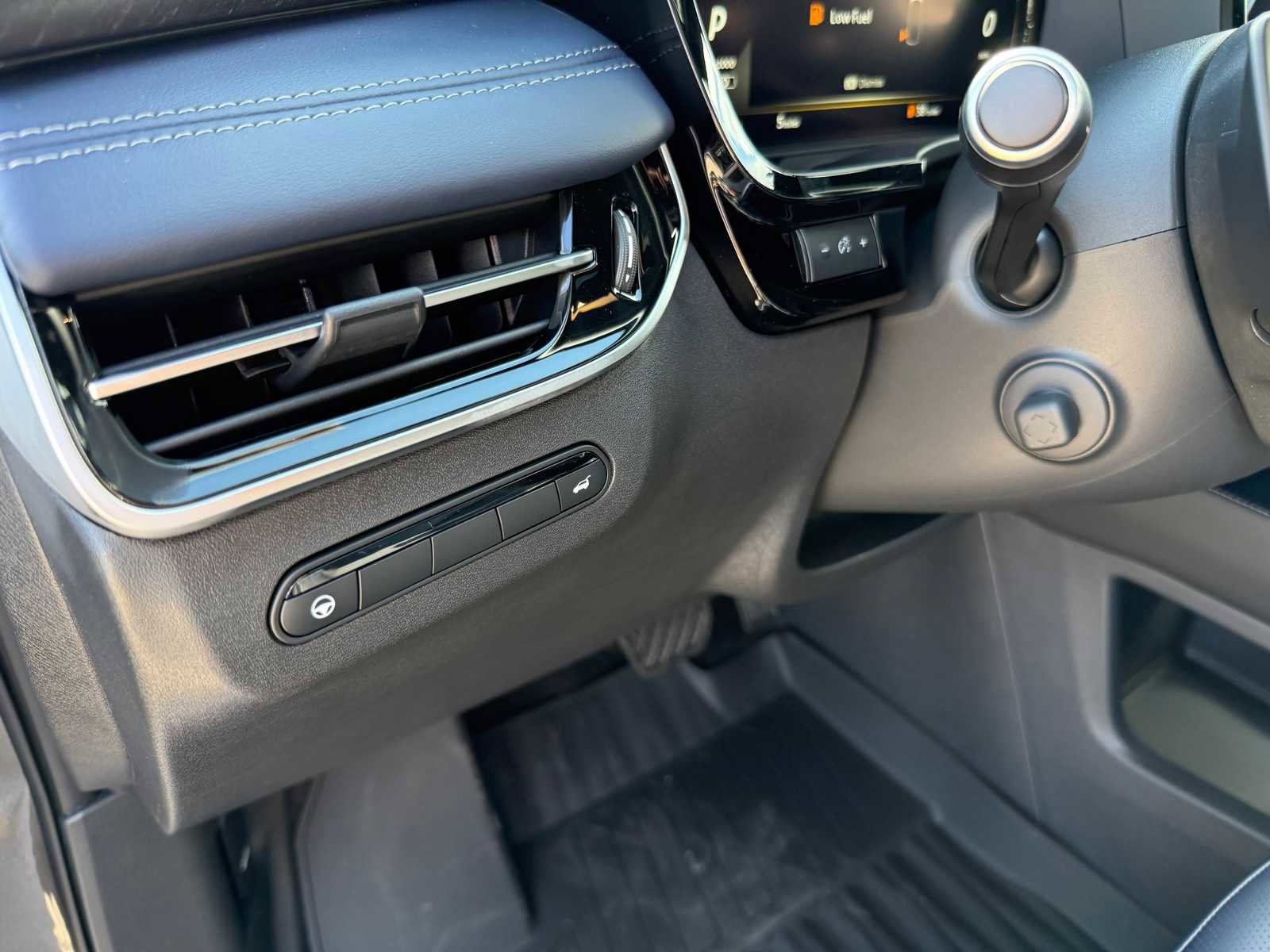 New 2026 INFINITI QX60 Luxe w/ Dark Cargo Package image 13