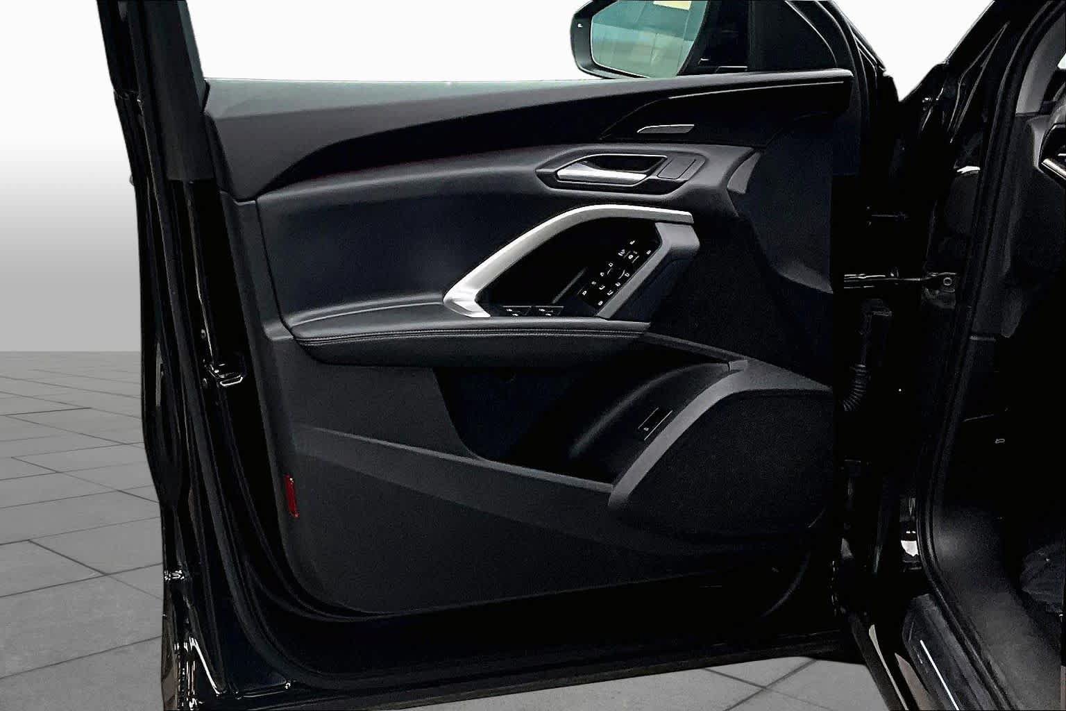 Certified 2025 Audi Q5 Premium AWD/4WD image 22