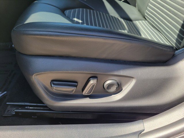 Used 2021 Toyota Camry SE image 23