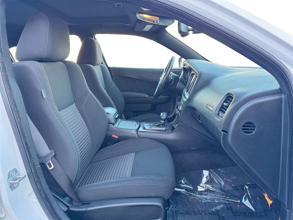 Used 2018 Dodge Charger GT w/ Blacktop Package image 18