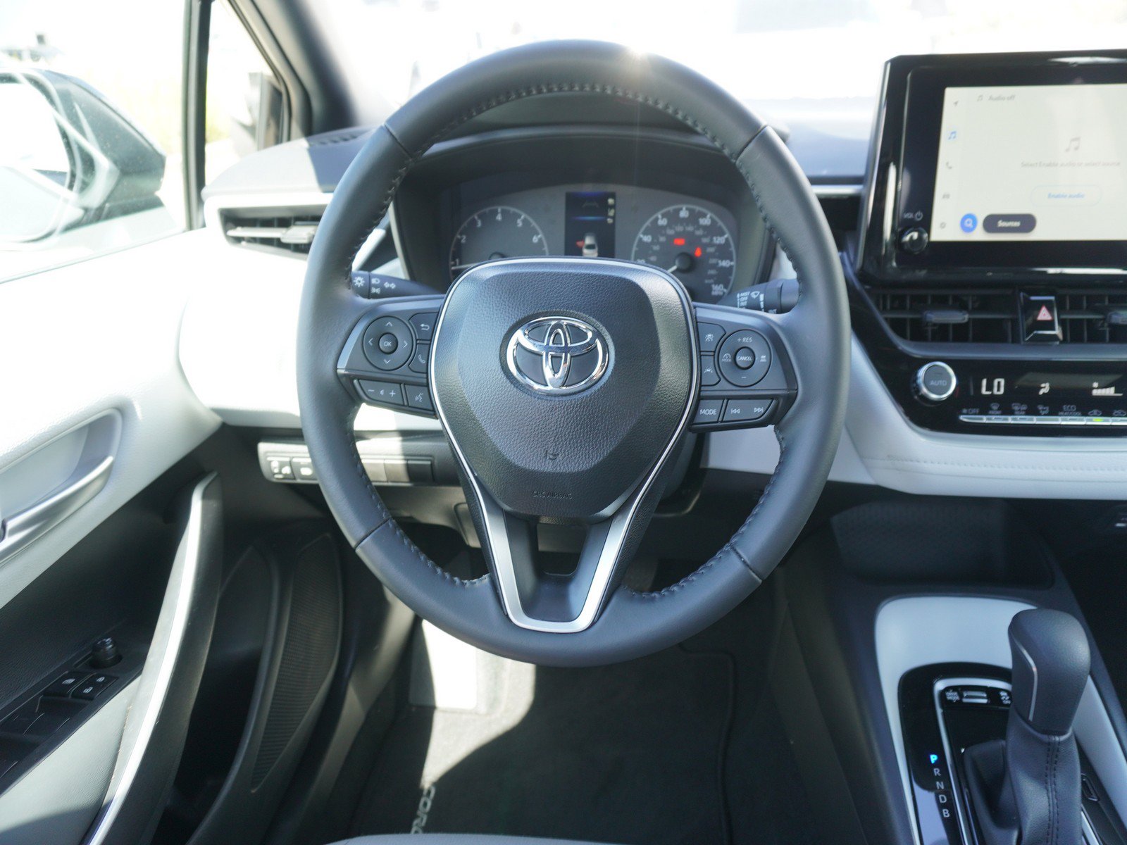 Used 2025 Toyota Corolla SE FWD image 13
