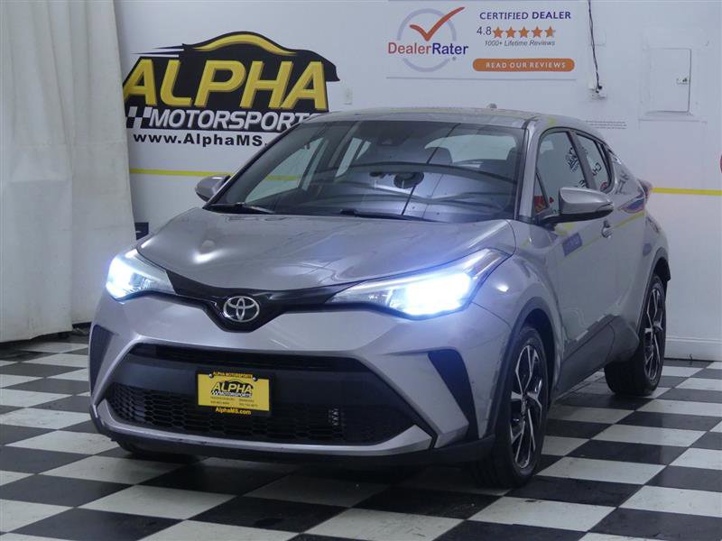 Used 2020 Toyota C-HR XLE image 3