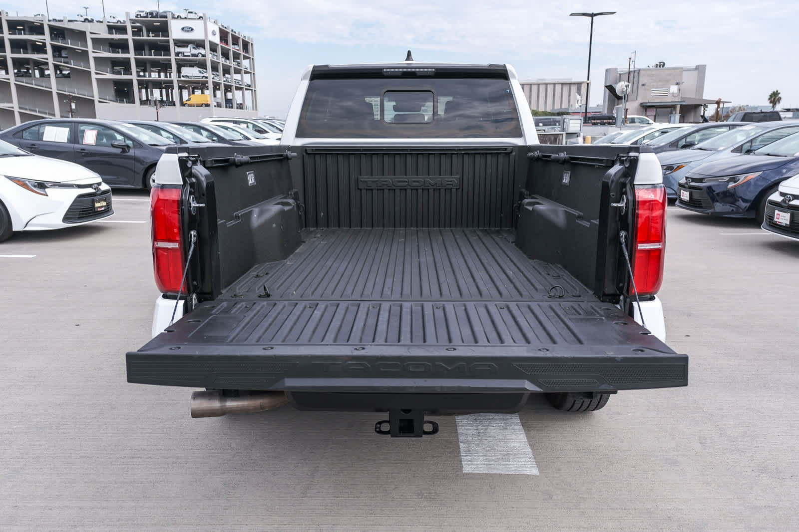 Certified 2024 Toyota Tacoma SR5 AWD/4WD image 26