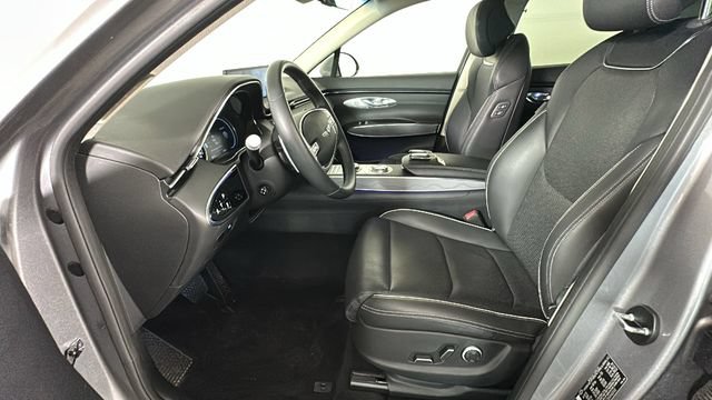 Used 2024 Genesis GV70 2.5T w/ Advanced Package AWD/4WD image 12