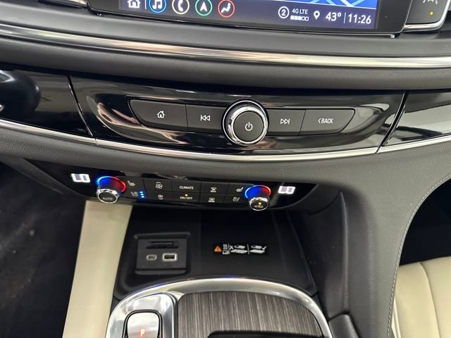 Used 2022 Buick Enclave Avenir image 32