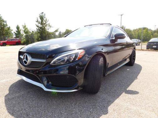 Used 2017 Mercedes-Benz C 300 Coupe image 4