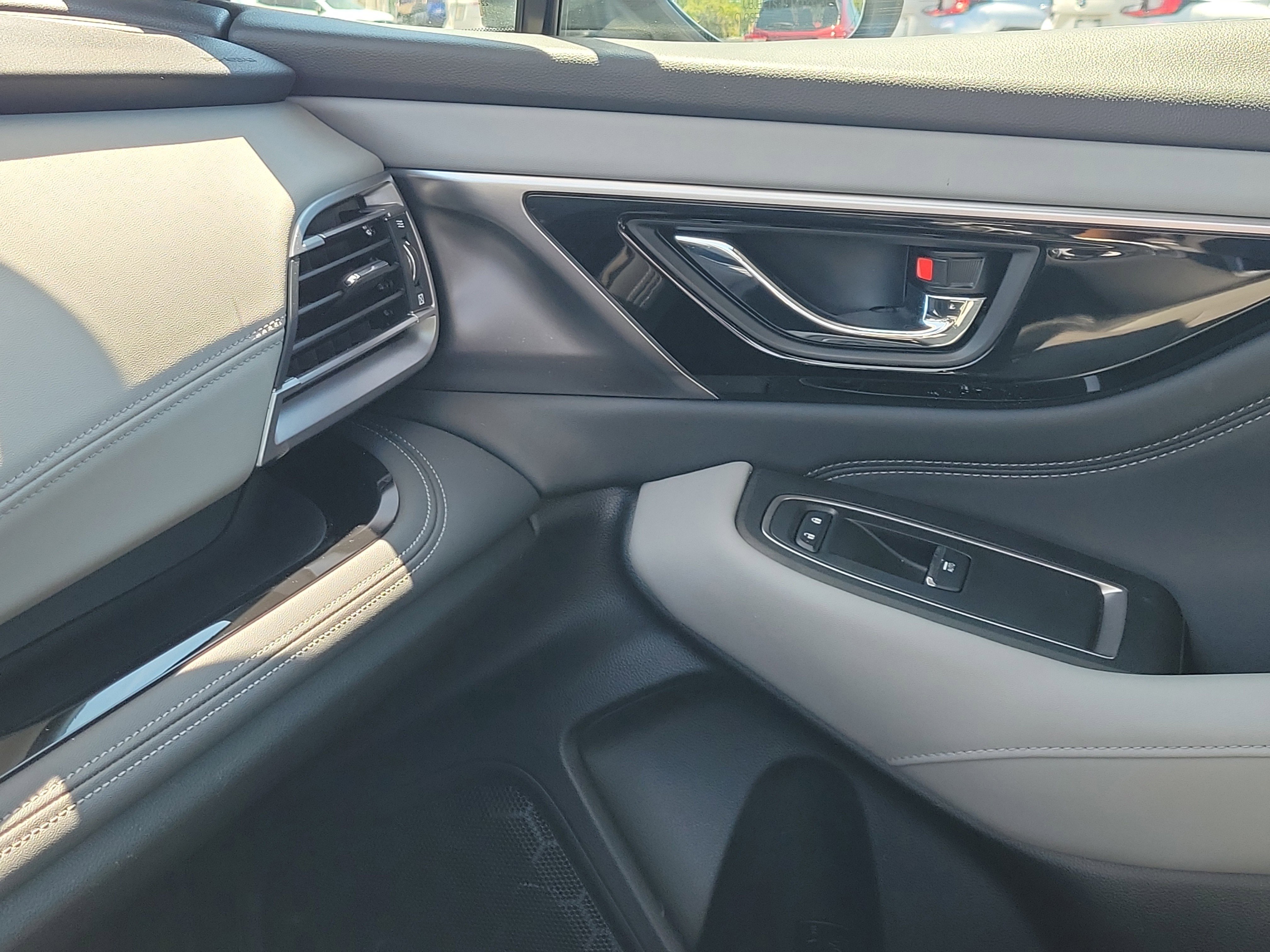 Certified 2024 Subaru Outback Limited AWD/4WD image 30