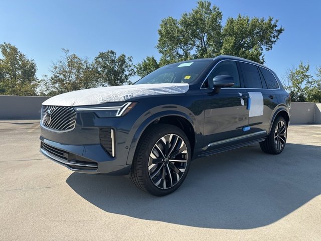 New 2026 Volvo XC90 B6 Plus w/ Protection Package Premier image 3