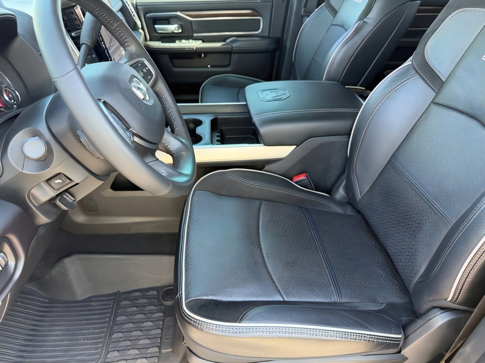 Used 2023 RAM 2500 Laramie image 15