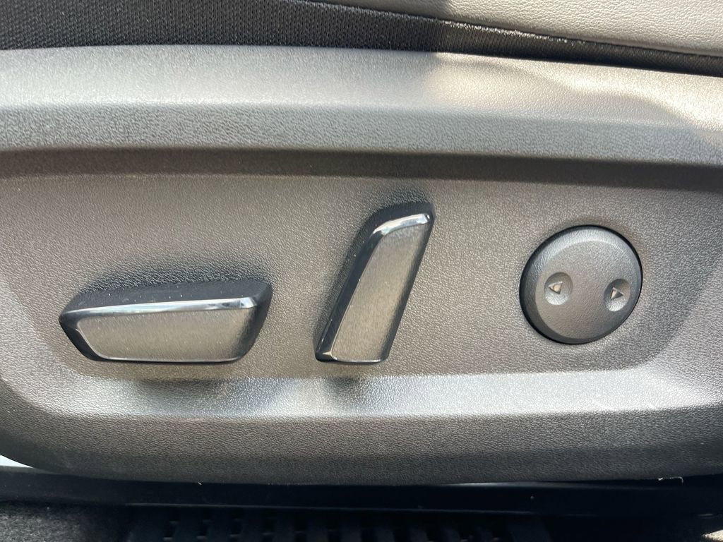 Used 2021 Nissan Rogue Platinum image 10