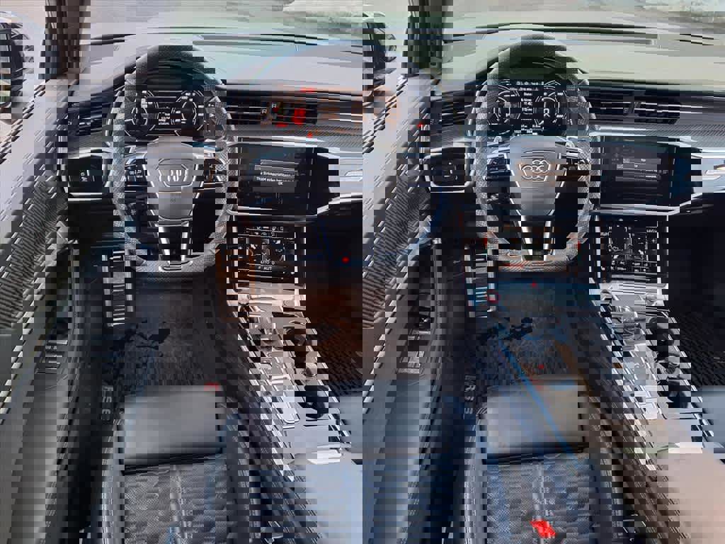 Used 2024 Audi RS 6 performance image 18