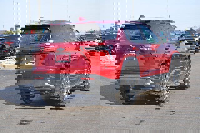 New 2026 Chevrolet Equinox LT image 3