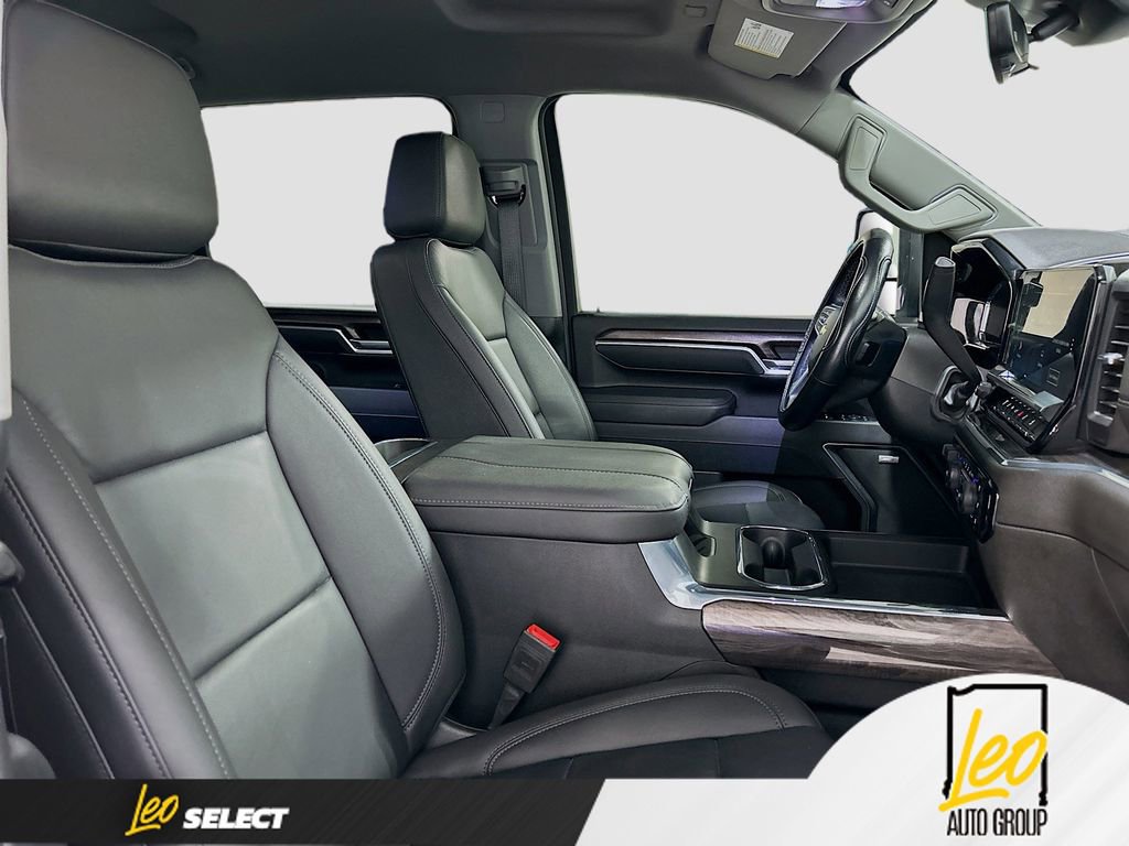 Certified 2025 Chevrolet Silverado 3500 LTZ w/ LTZ Convenience Package image 29