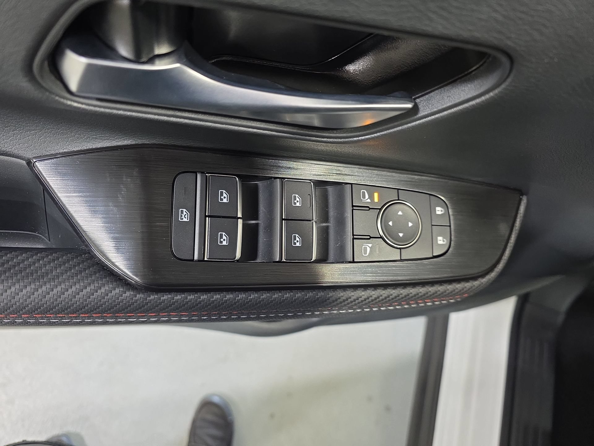 New 2026 Nissan Kicks SR w/ Cold Weather Package AWD/4WD image 27