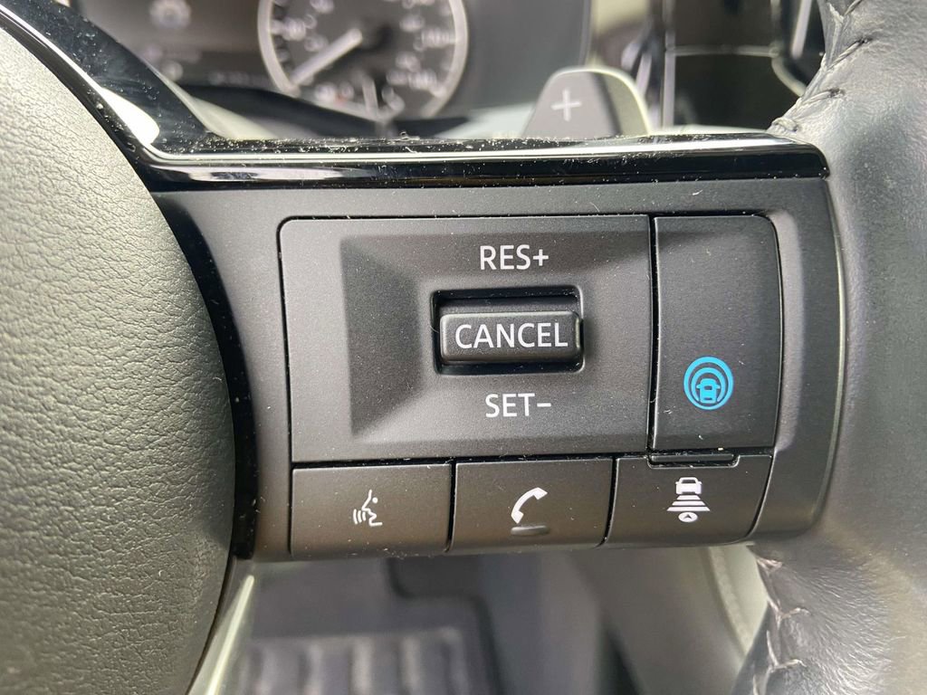 Used 2023 Nissan Pathfinder SL w/ Lighting Package (N92) image 35