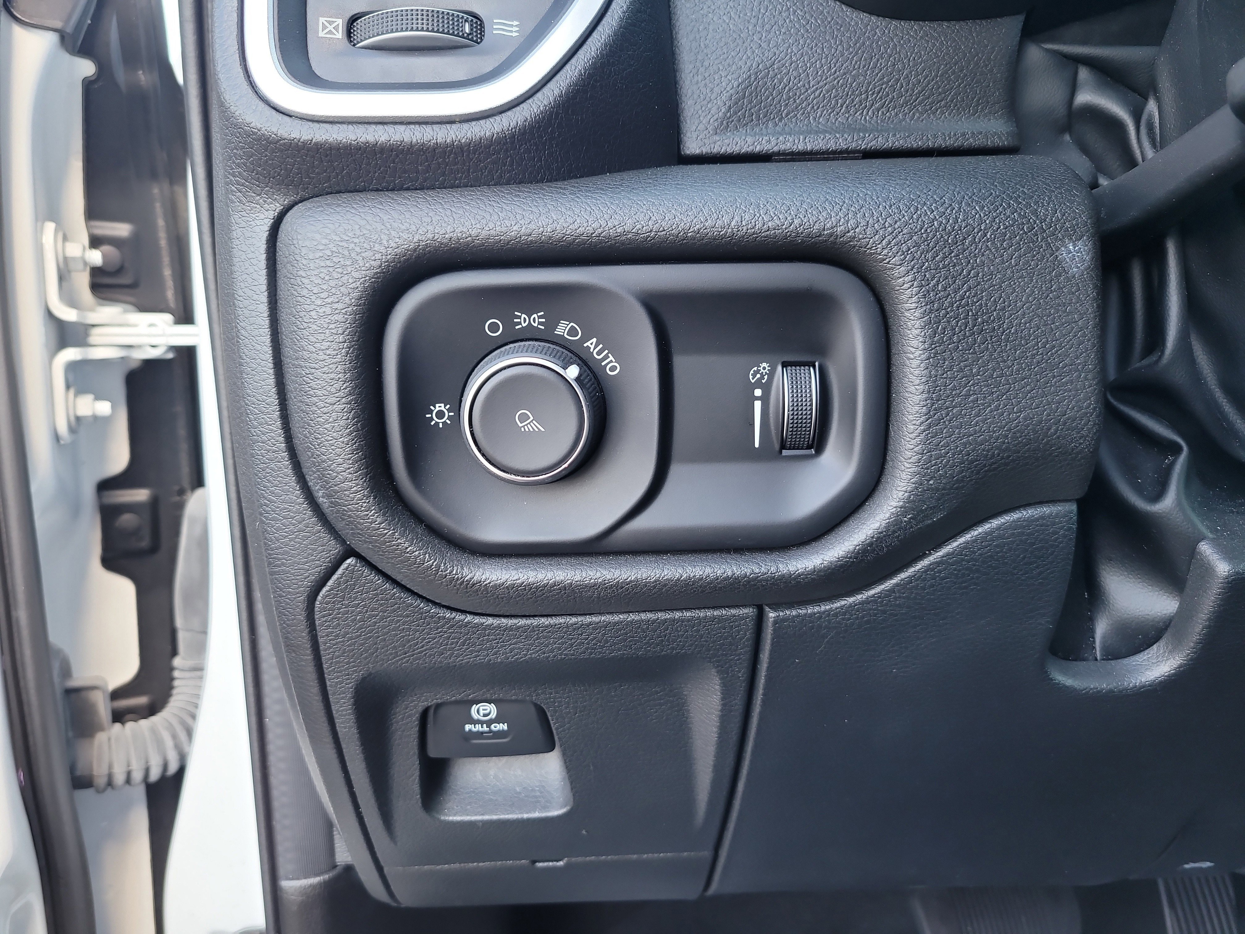 Used 2023 RAM 1500 Big Horn image 30