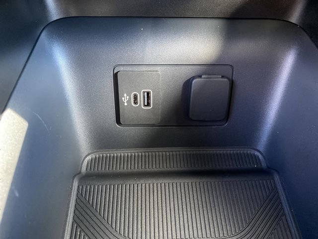 New 2026 Ford Explorer Active image 23