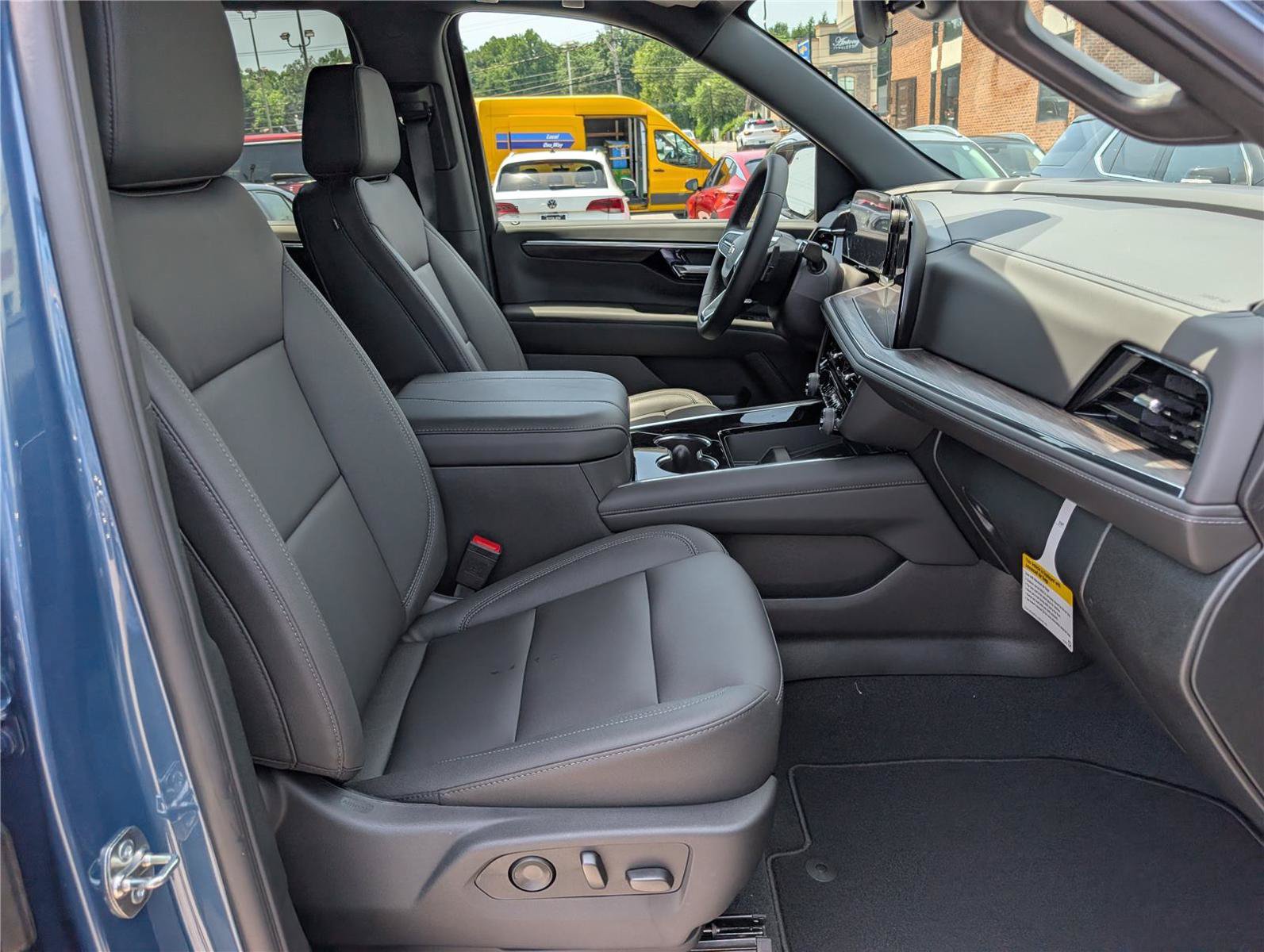 New 2026 Chevrolet Tahoe LT AWD/4WD image 8