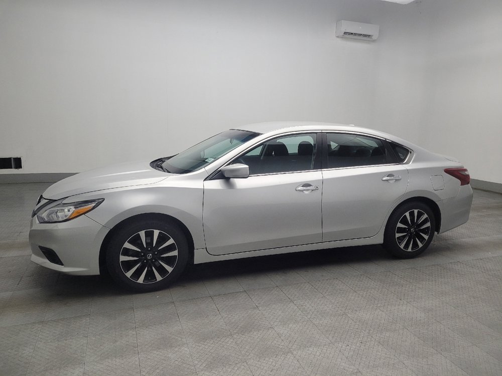 Used 2018 Nissan Altima 2.5 SV FWD image 2